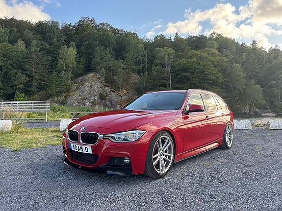 BMW 330i 7 of 18