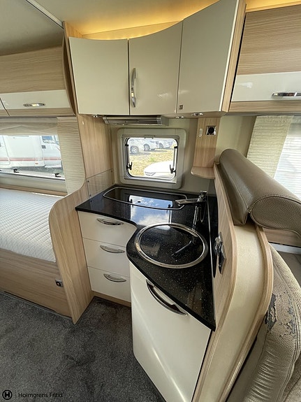 Bürstner T 7203 ALDE VÄRME | STOR TOALETT | 11 of 22