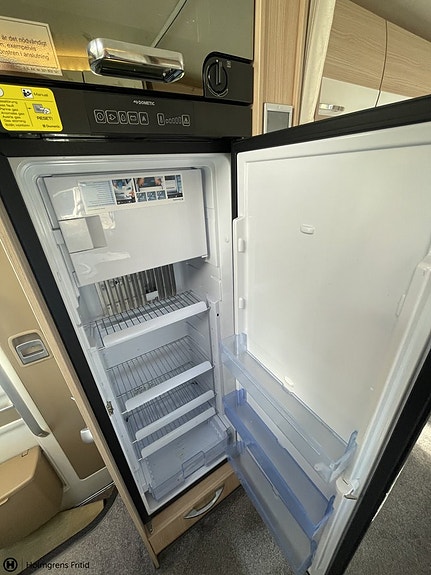 Bürstner T 7203 ALDE VÄRME | STOR TOALETT | 13 of 22