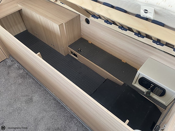 Bürstner T 7203 ALDE VÄRME | STOR TOALETT | 15 of 22