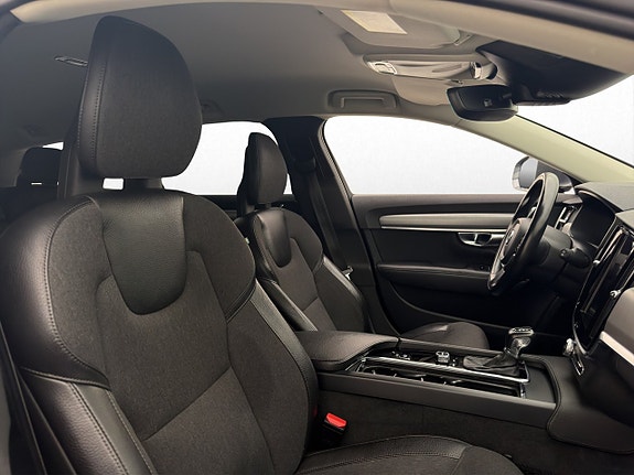 Volvo V90 12 of 30