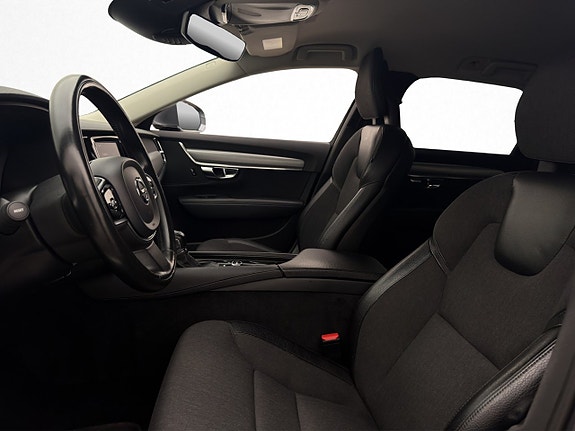 Volvo V90 10 of 30