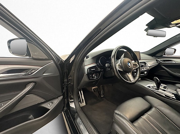BMW 530i 12 of 30