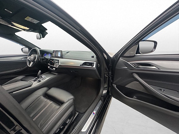 BMW 530i 18 of 30