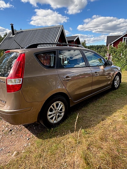 Hyundai i30 5 of 6