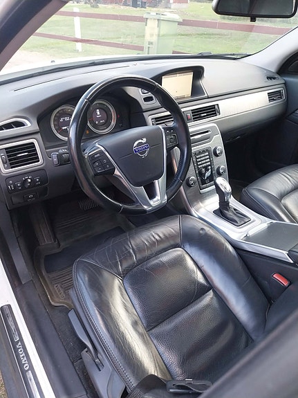 Volvo XC70 5 of 7