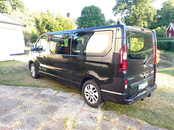 Opel Vivaro 2 of 5