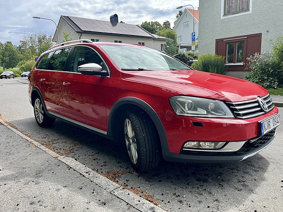 Volkswagen Passat Alltrack 5 of 11
