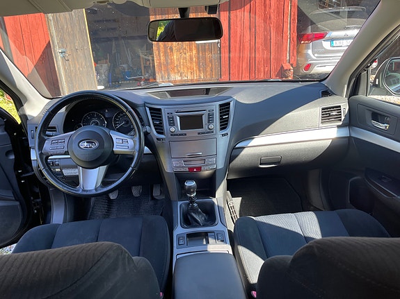 Subaru Outback 3 of 7