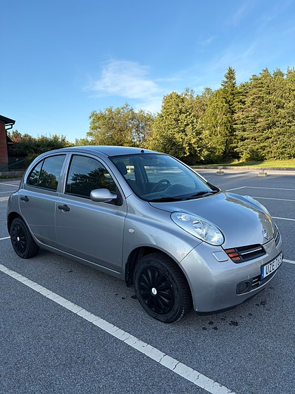 Nissan Micra 8 of 30