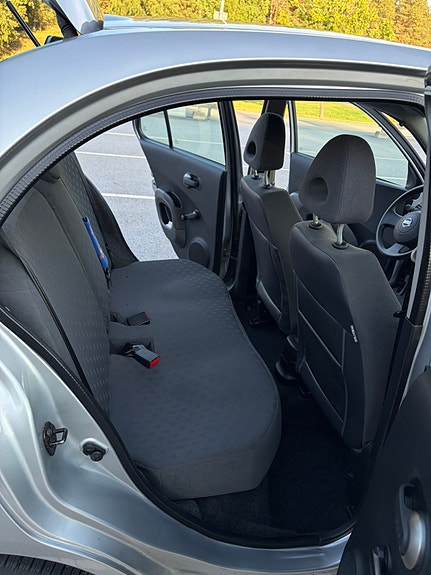 Nissan Micra 13 of 30