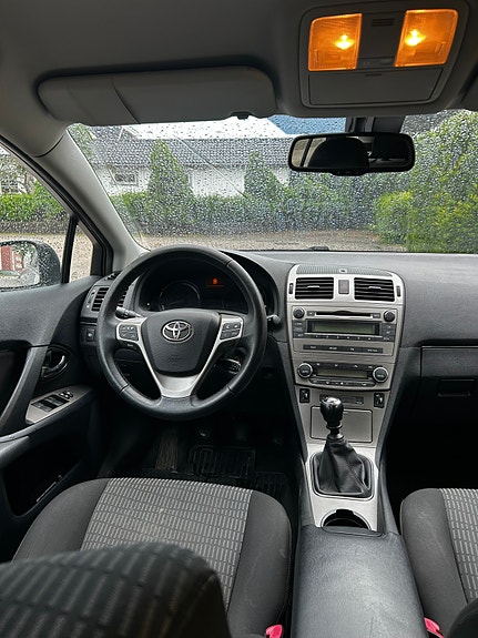 Toyota Avensis 5 of 7