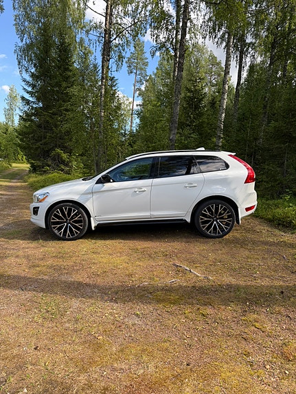Volvo XC60 4 of 7