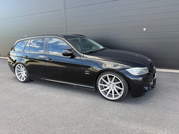 BMW 320d 4 of 13