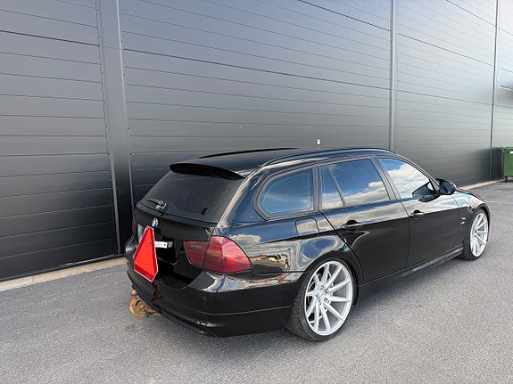 BMW 320d 5 of 13