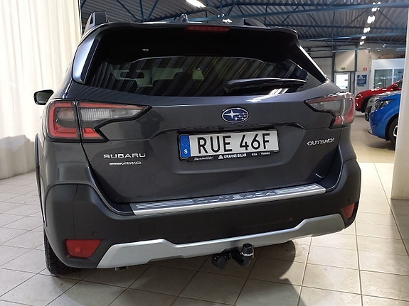 Subaru Outback 5 of 13