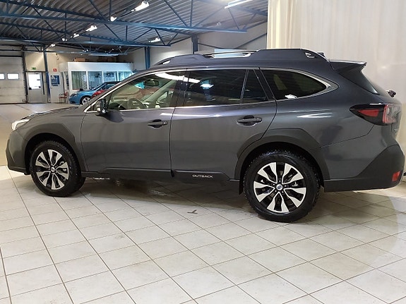 Subaru Outback 7 of 13