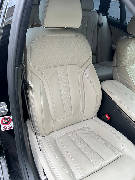 BMW 540i 6 of 8