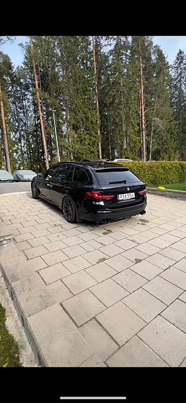 BMW 540i 2 of 8