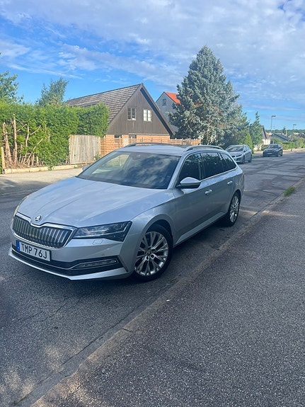 Skoda Superb 14 of 24