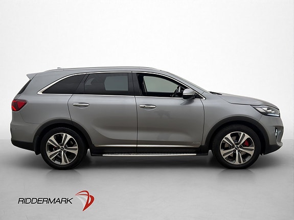 Kia Sorento 5 of 30