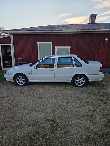 Volvo S70 6 of 8