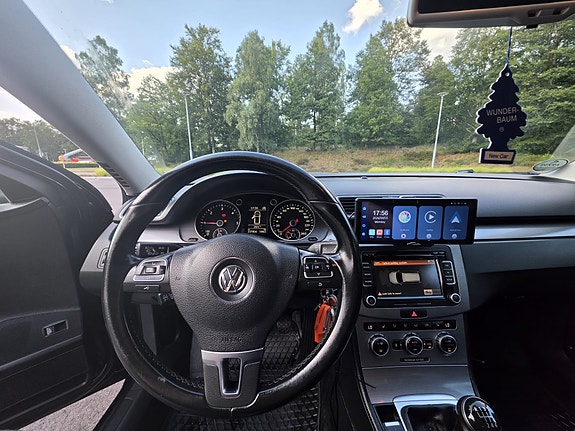 Volkswagen Passat 9 of 9