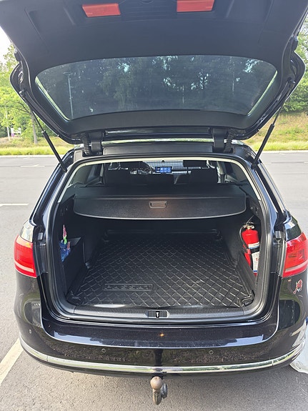 Volkswagen Passat 6 of 9