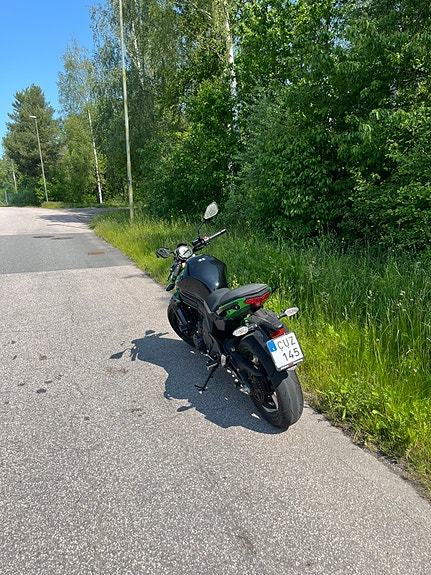 Kawasaki ER-6n ABS 35KW A2 3 of 4