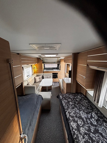 Adria Adora 613 HT långbädd 3 of 6
