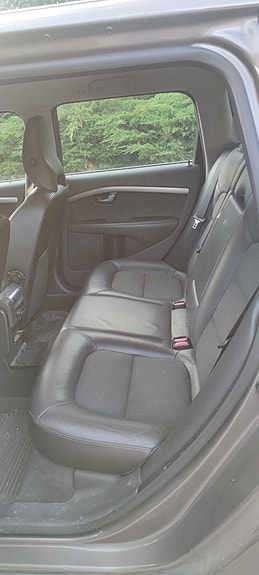 Volvo V70 8 of 10