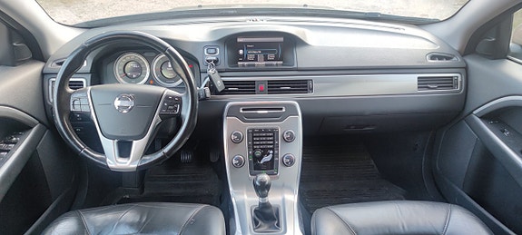 Volvo V70 6 of 10