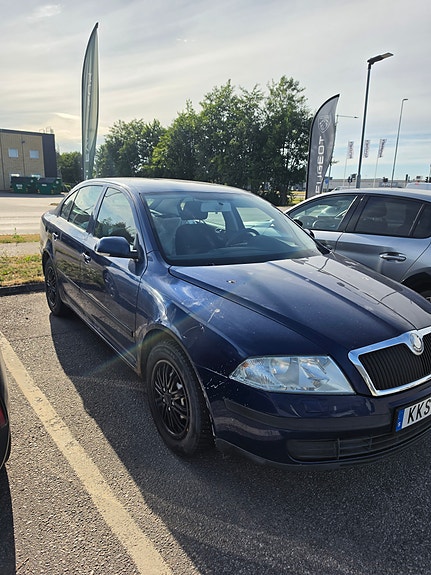 Skoda Octavia 2 of 11