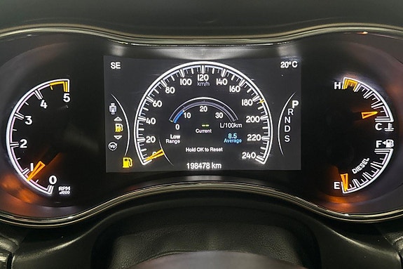 Jeep Grand Cherokee 15 of 25
