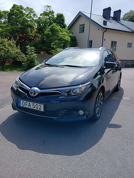 Toyota Auris 9 of 18