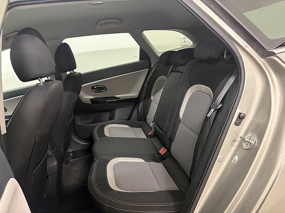 Kia Ceed 9 of 13
