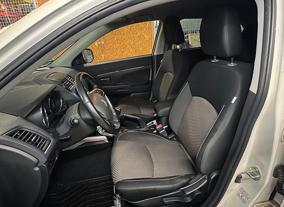 Mitsubishi ASX 3 of 6