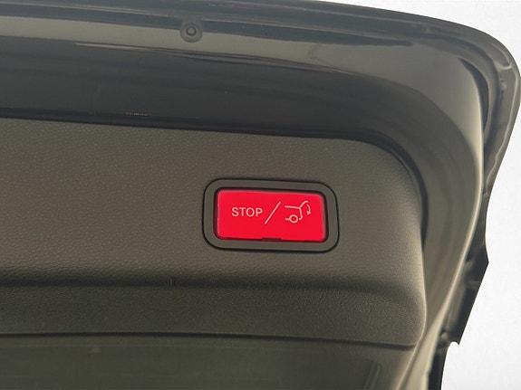 Mercedes-Benz GLE500 e 30 of 30