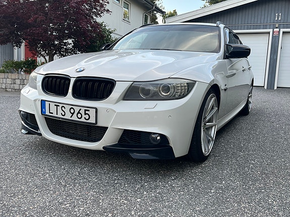 BMW 330d 5 of 13