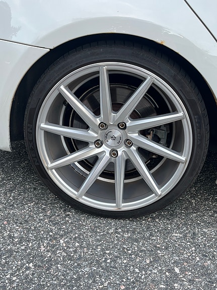 BMW 330d 13 of 13