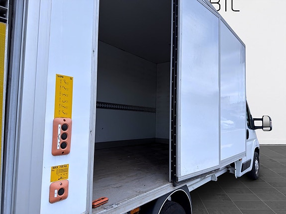 Peugeot Boxer 9 of 15