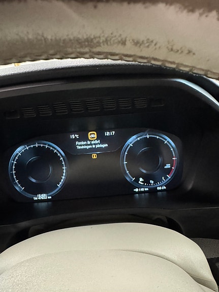 Volvo XC90 8 of 11