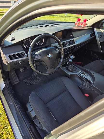 BMW 520d 3 of 6