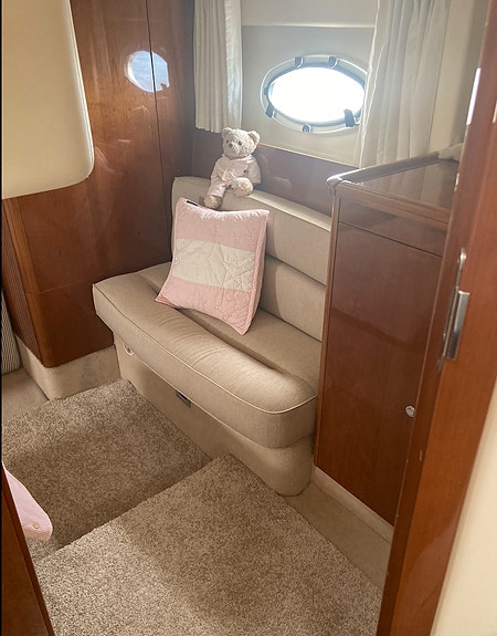 Princess V42 13 of 17