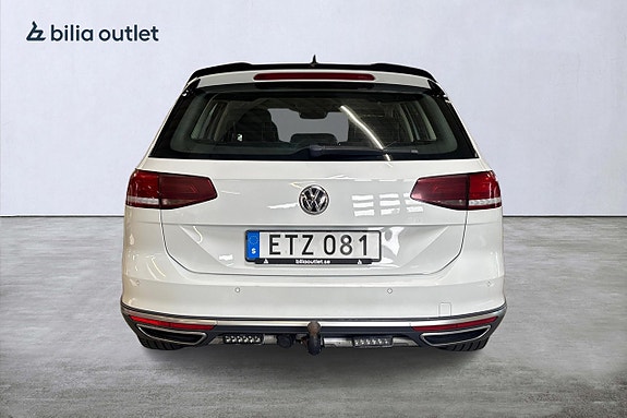 Volkswagen Passat Alltrack 7 of 22