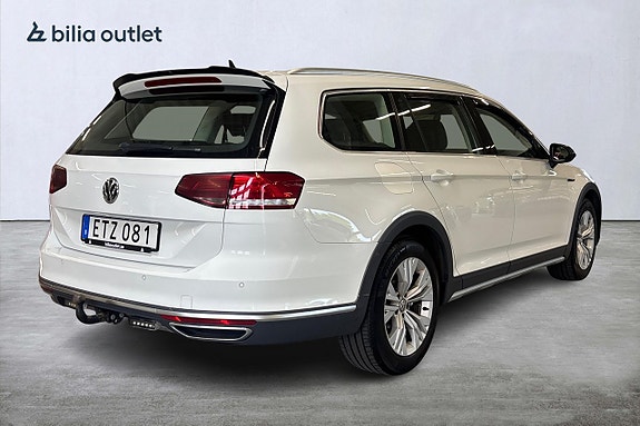 Volkswagen Passat Alltrack 6 of 22