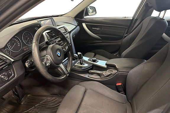 BMW 320d 13 of 20