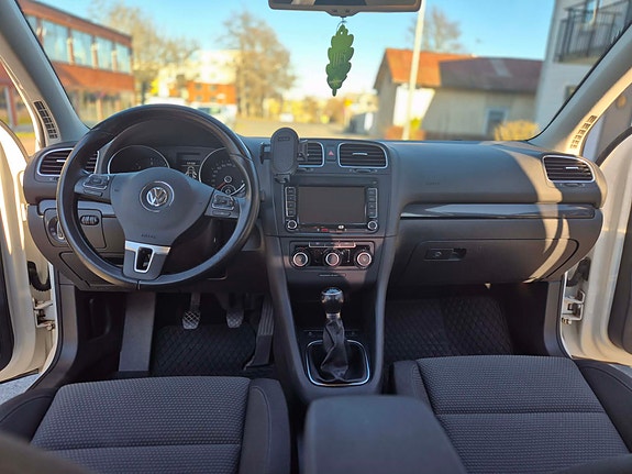Volkswagen Golf VI 5 of 8