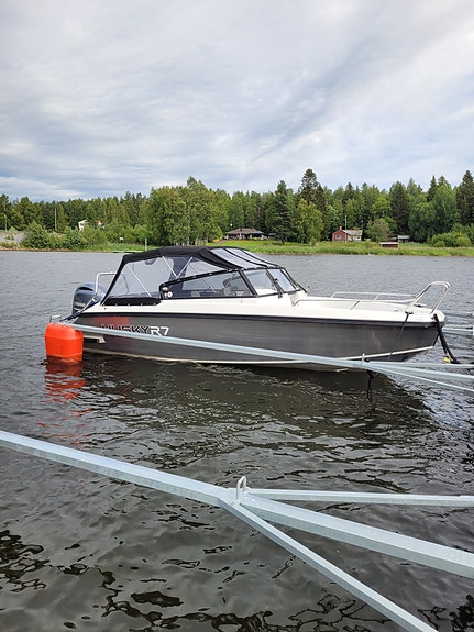 Husky R7 2017  Yamaha F200 140 Tim 4 of 10