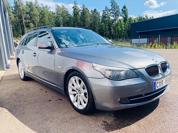 BMW 523i 5 of 6